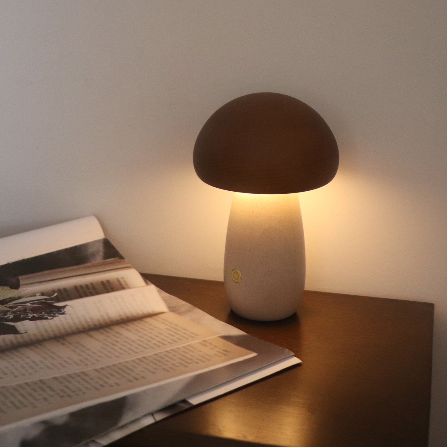 Farbe - blockierte Holzpilzlampe