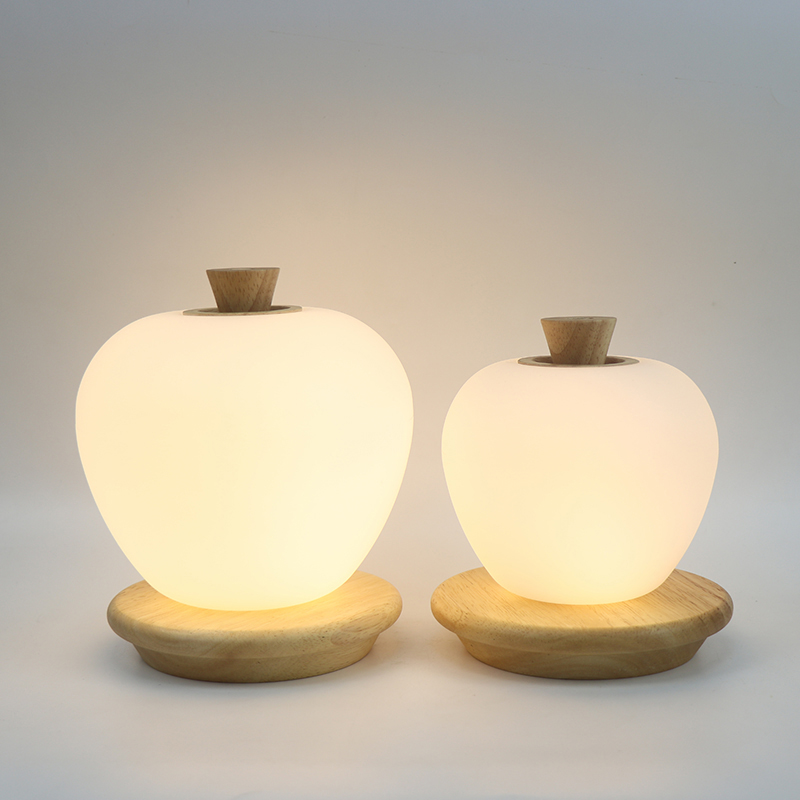 Wiederaufladbare Apfelform -Nachttischlampe